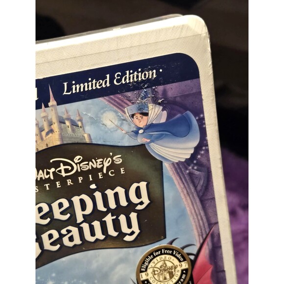 Sleeping Beauty VHS – Disney Masterpiece Collection Limited Edition (Sealed) - Picture 3 of 3